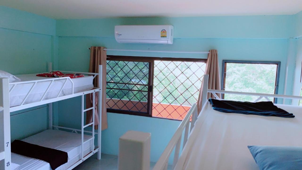 Cube Hostel Krabi town المظهر الخارجي الصورة